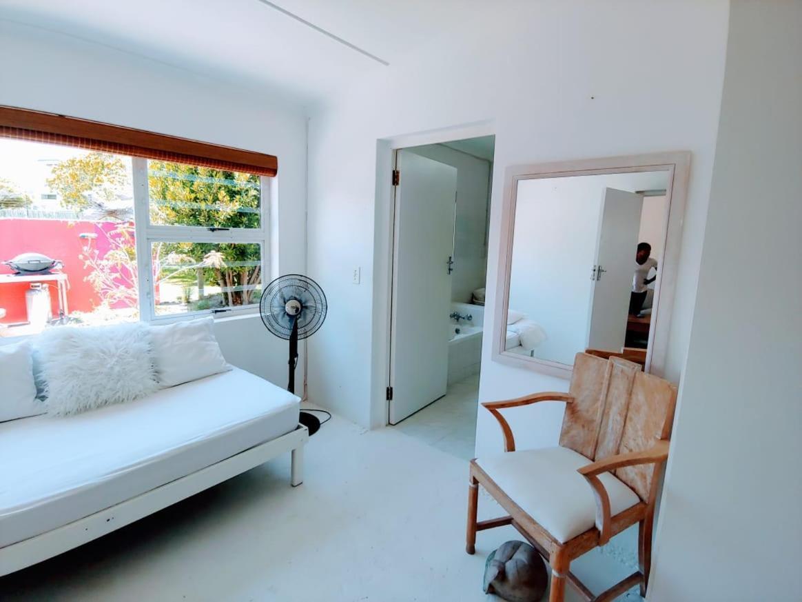 Bamboo Beach Seaside House Hotell Hermanus Exteriör bild